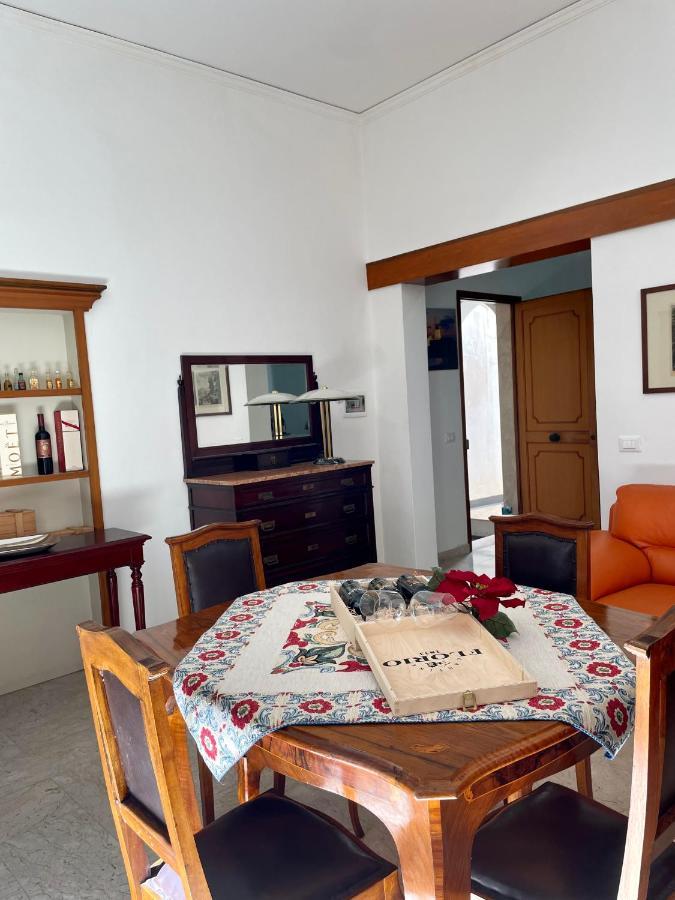 Calici Di Marsala - Via Roma 73 Apartment ภายนอก รูปภาพ