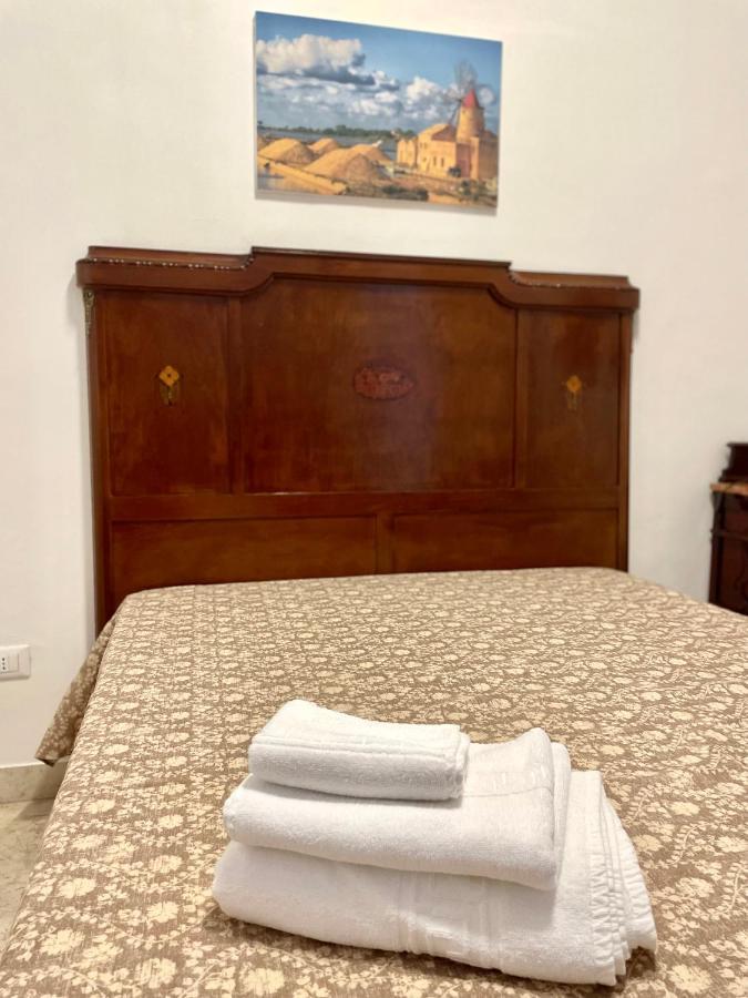 Calici Di Marsala - Via Roma 73 Apartment ภายนอก รูปภาพ